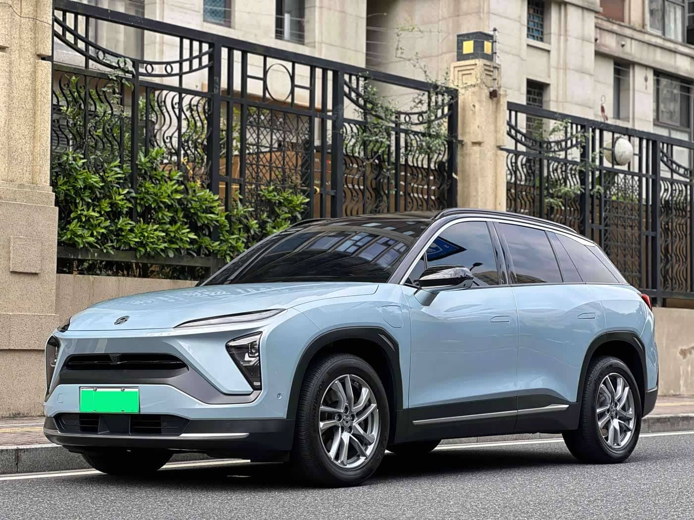 NIO ES6