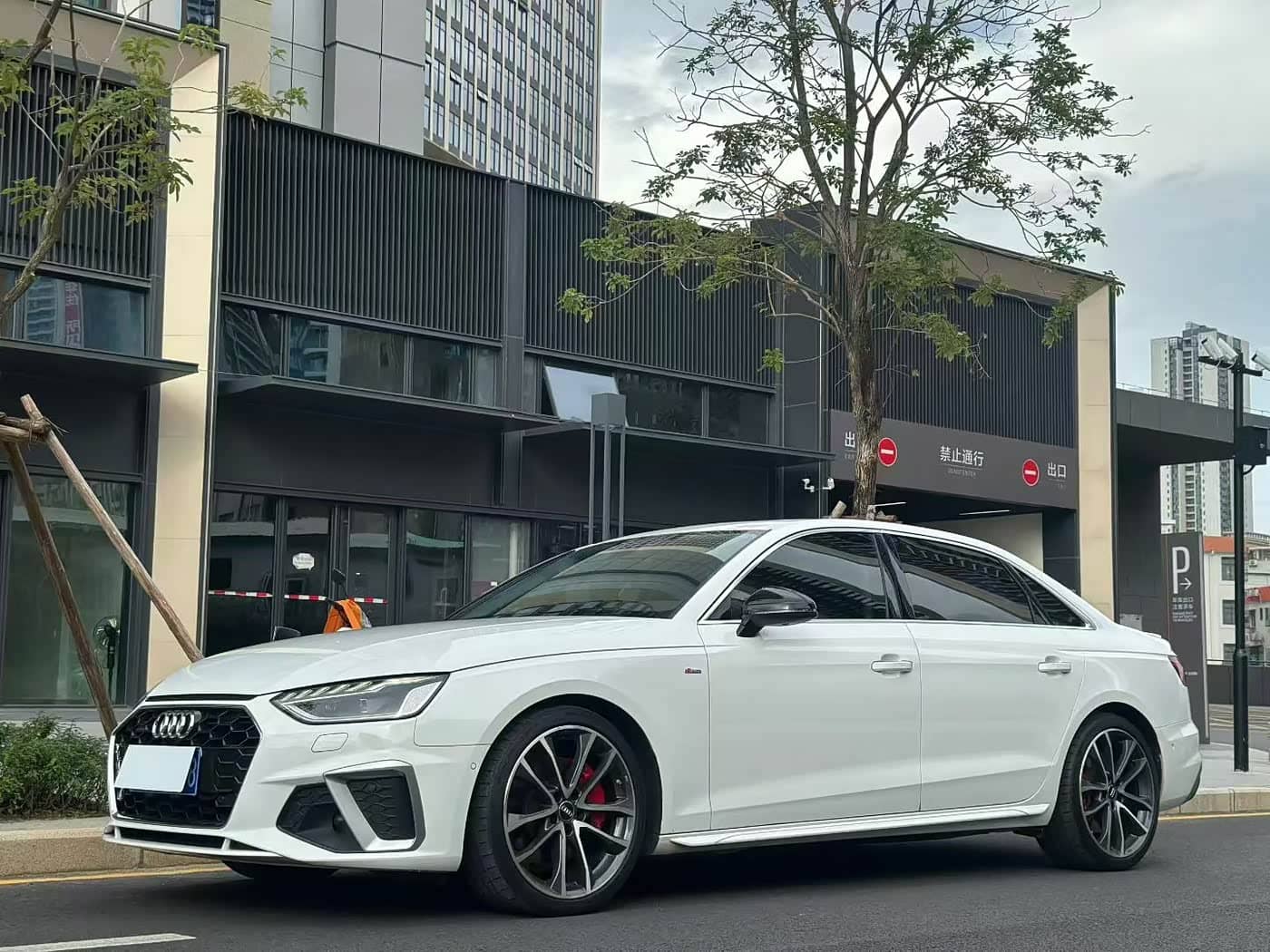 Audi A4L
