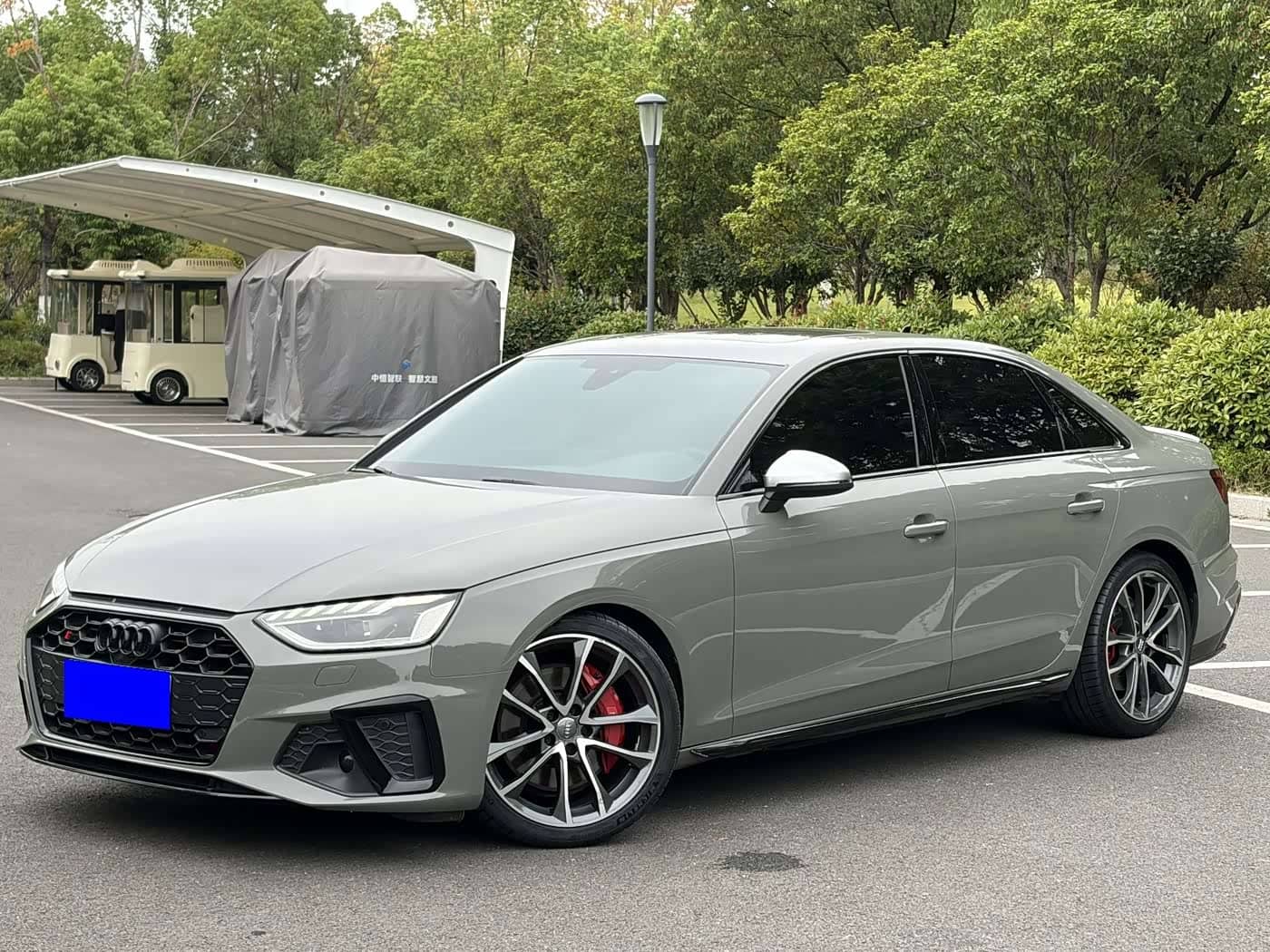 Audi S4