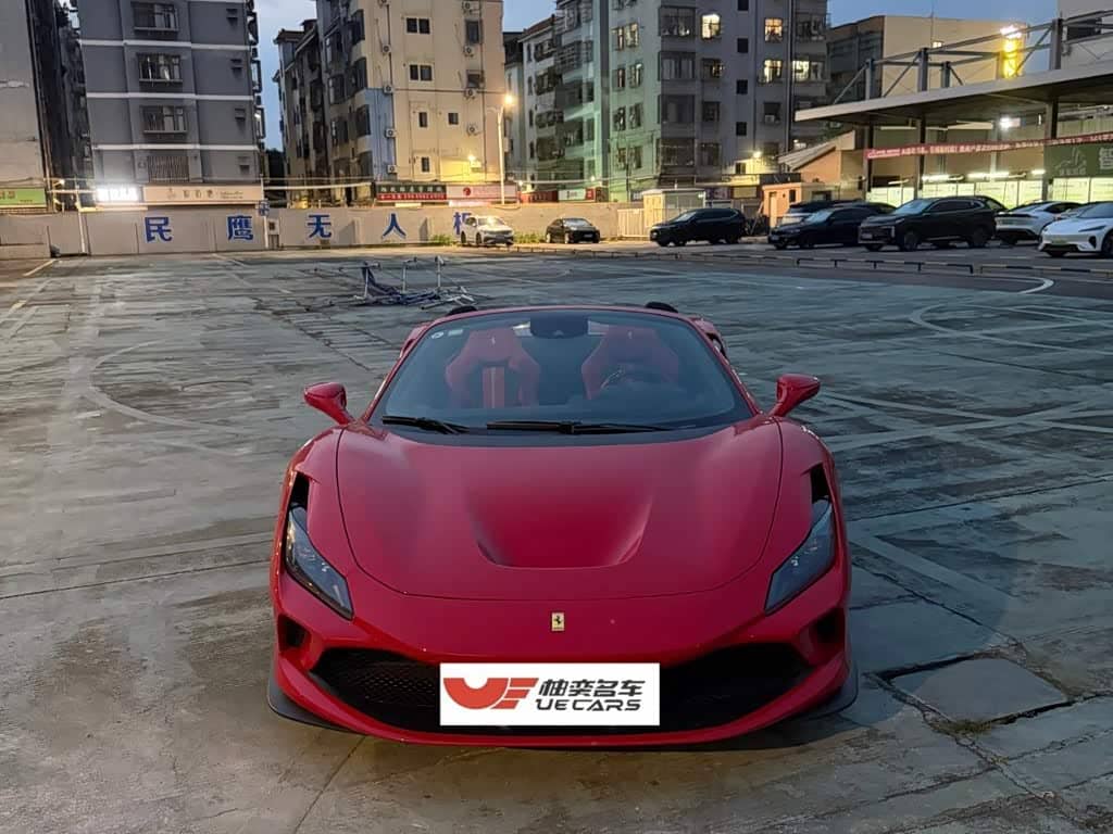 Ferrari F8