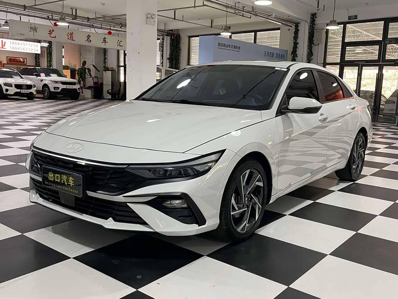 Hyundai Elantra