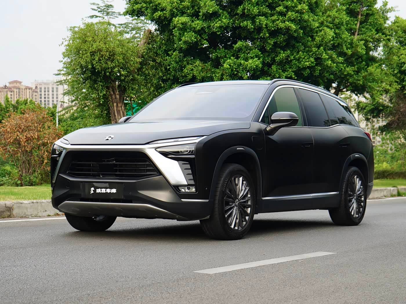 NIO ES8