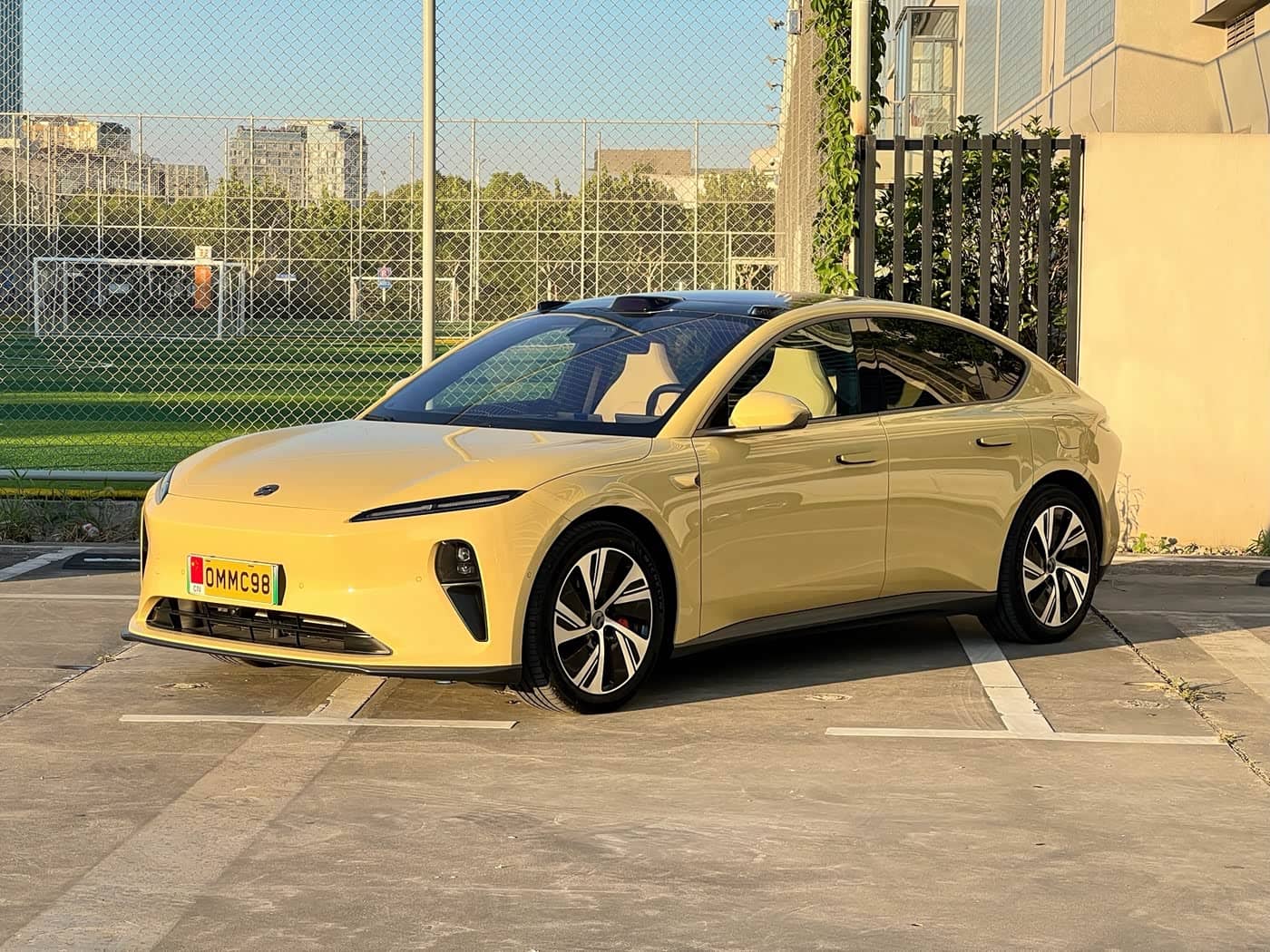 NIO ET5
