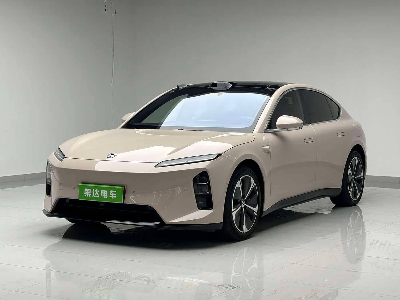NIO ET5