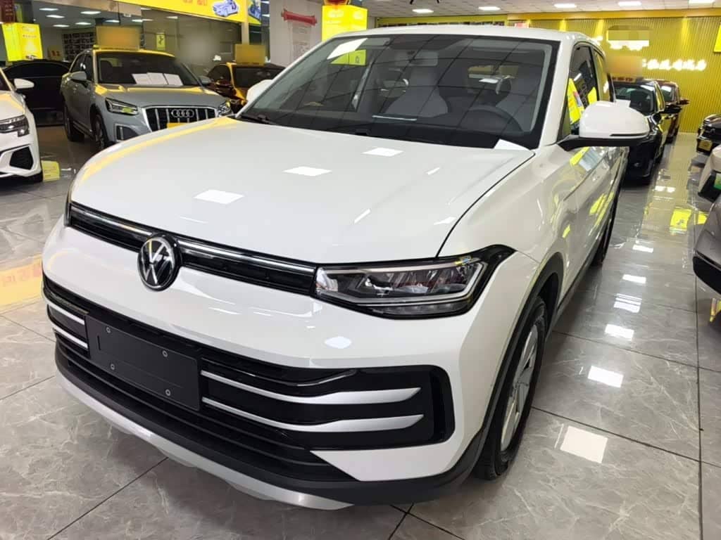Volkswagen Tharu