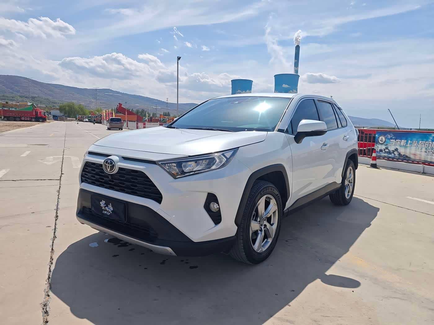 Toyota RAV4 Rongfang