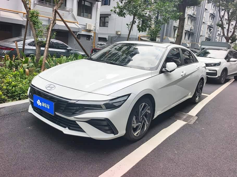 Hyundai Elantra