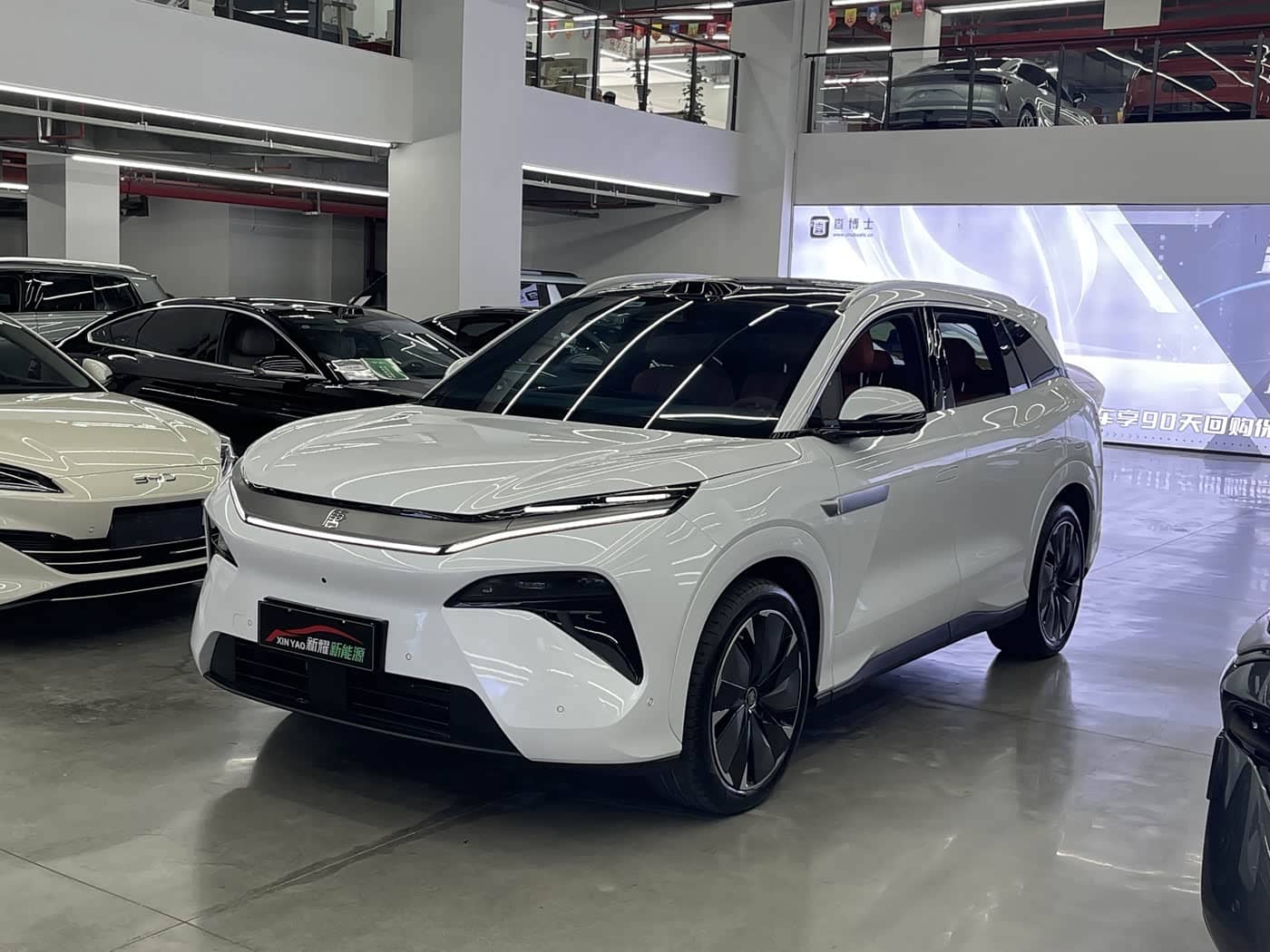 BYD Tang L