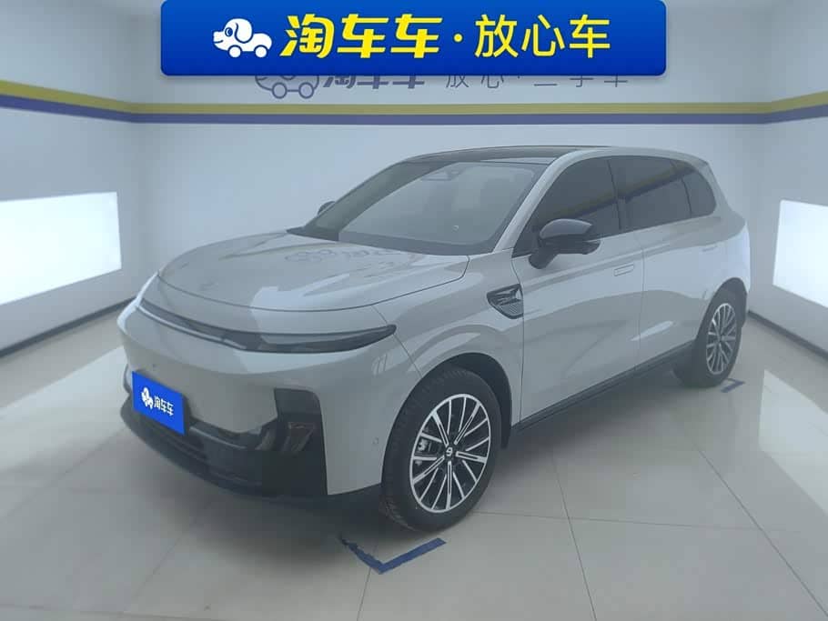 Leapmotor B10