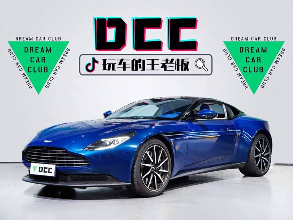 Aston Martin DB11