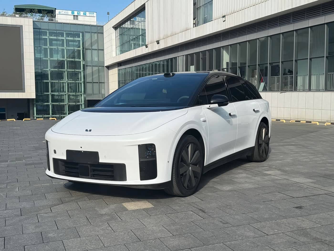 Li Auto i6