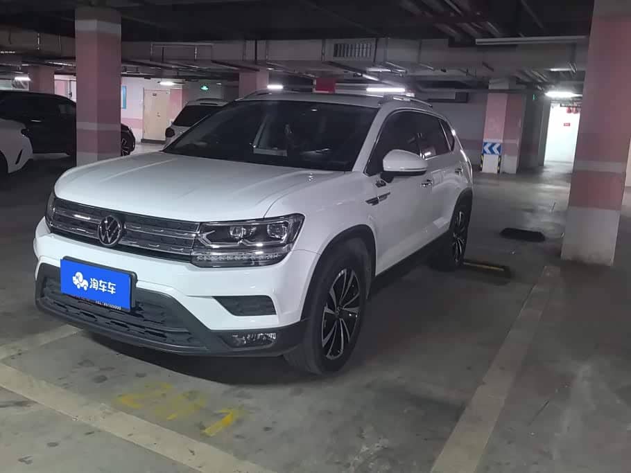 Volkswagen Tharu