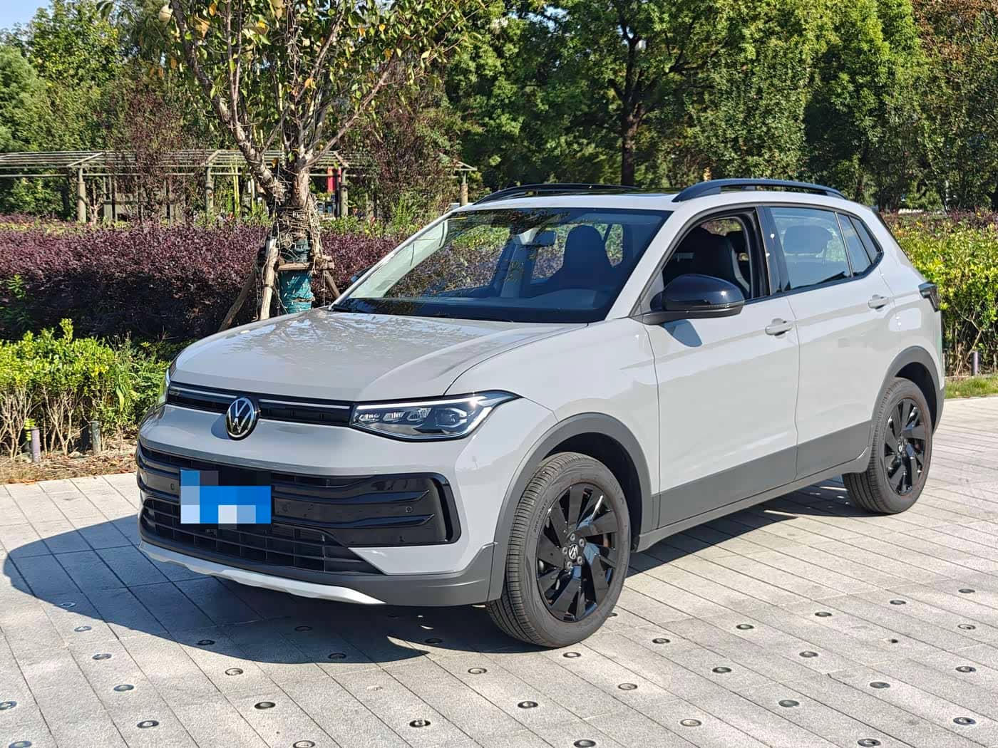Volkswagen Tharu