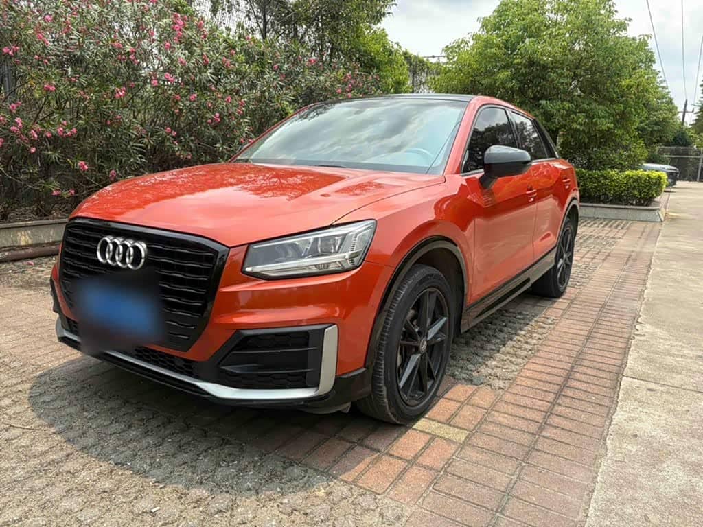 Audi Q2L