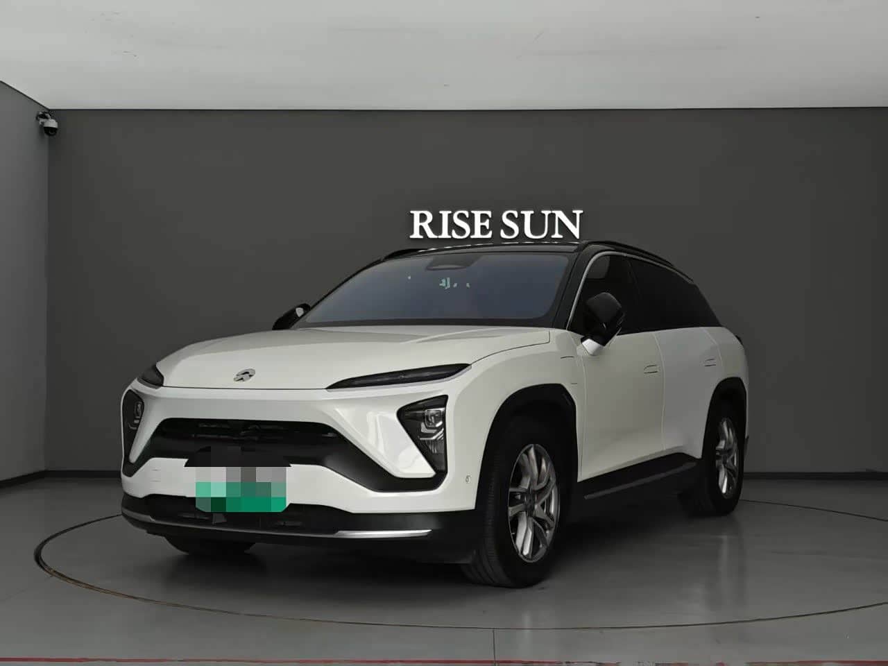 NIO ES6