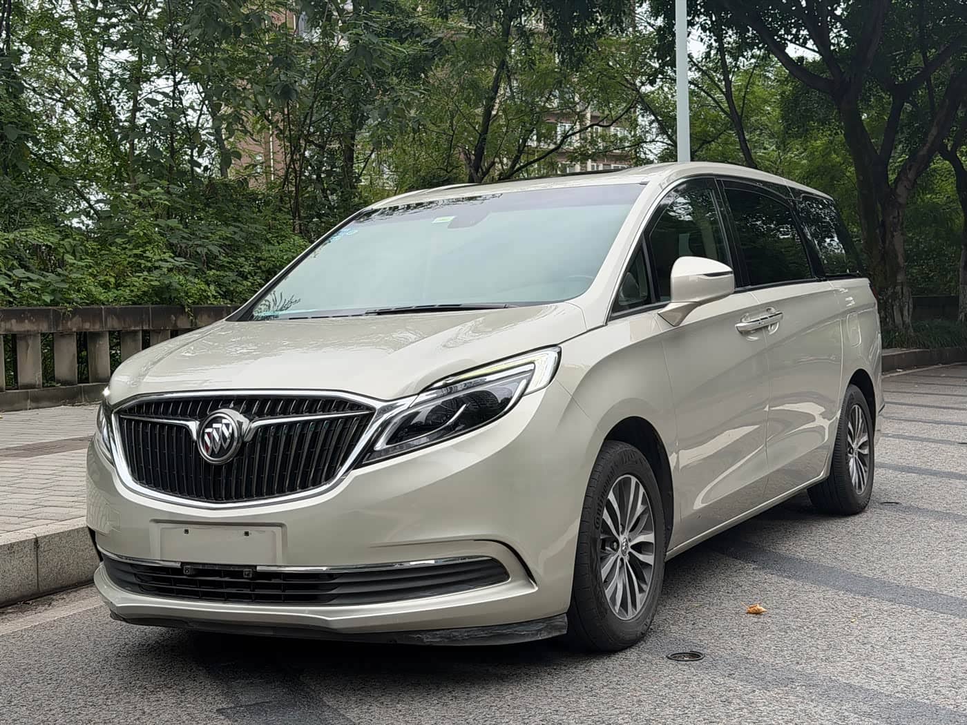 Buick GL8