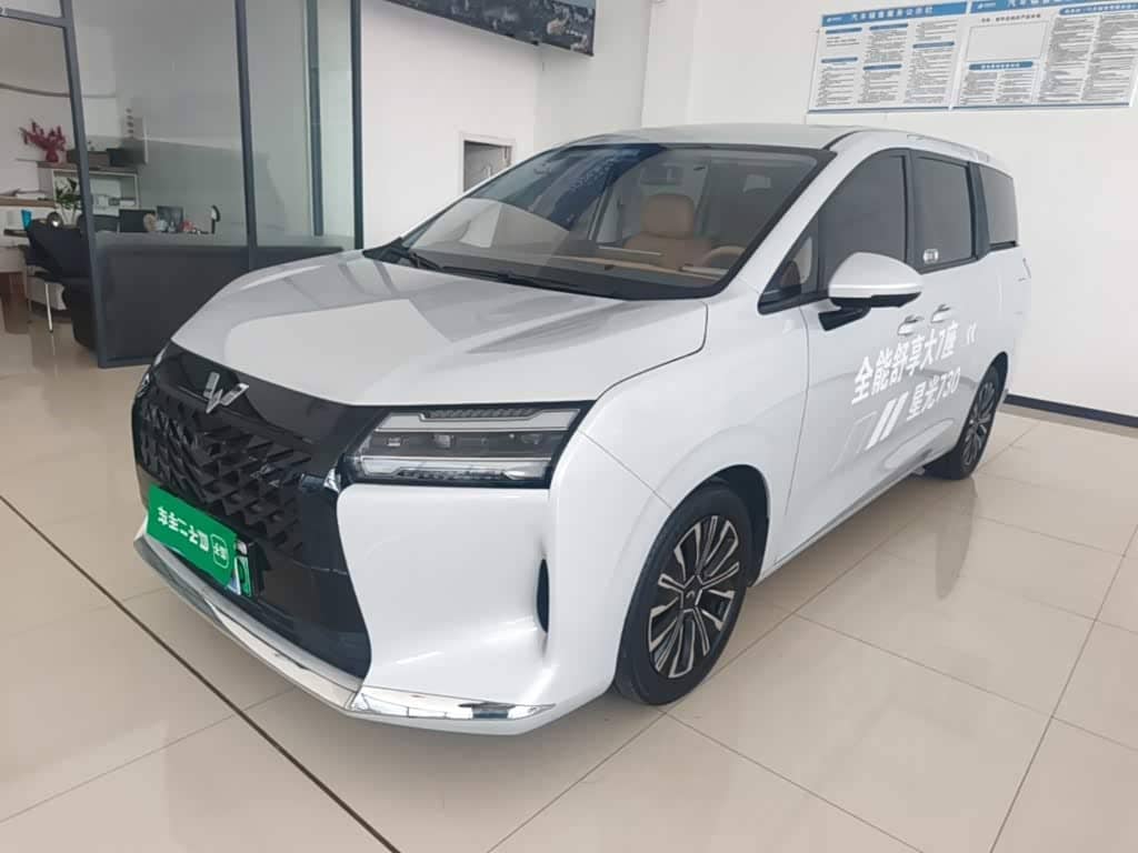 Wuling Motors Xingguang 730 New Energy