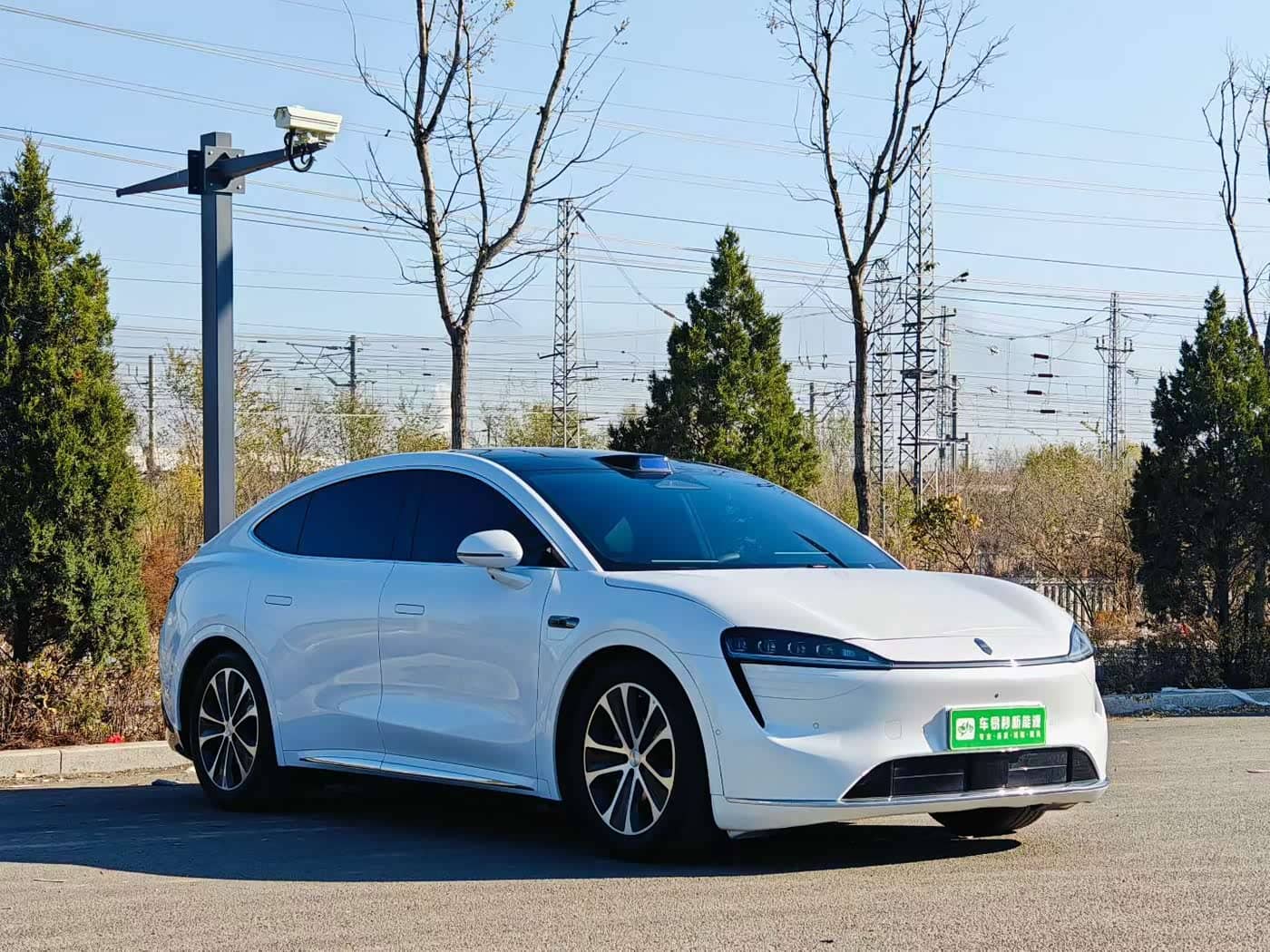 Zhijie Luxeed R7