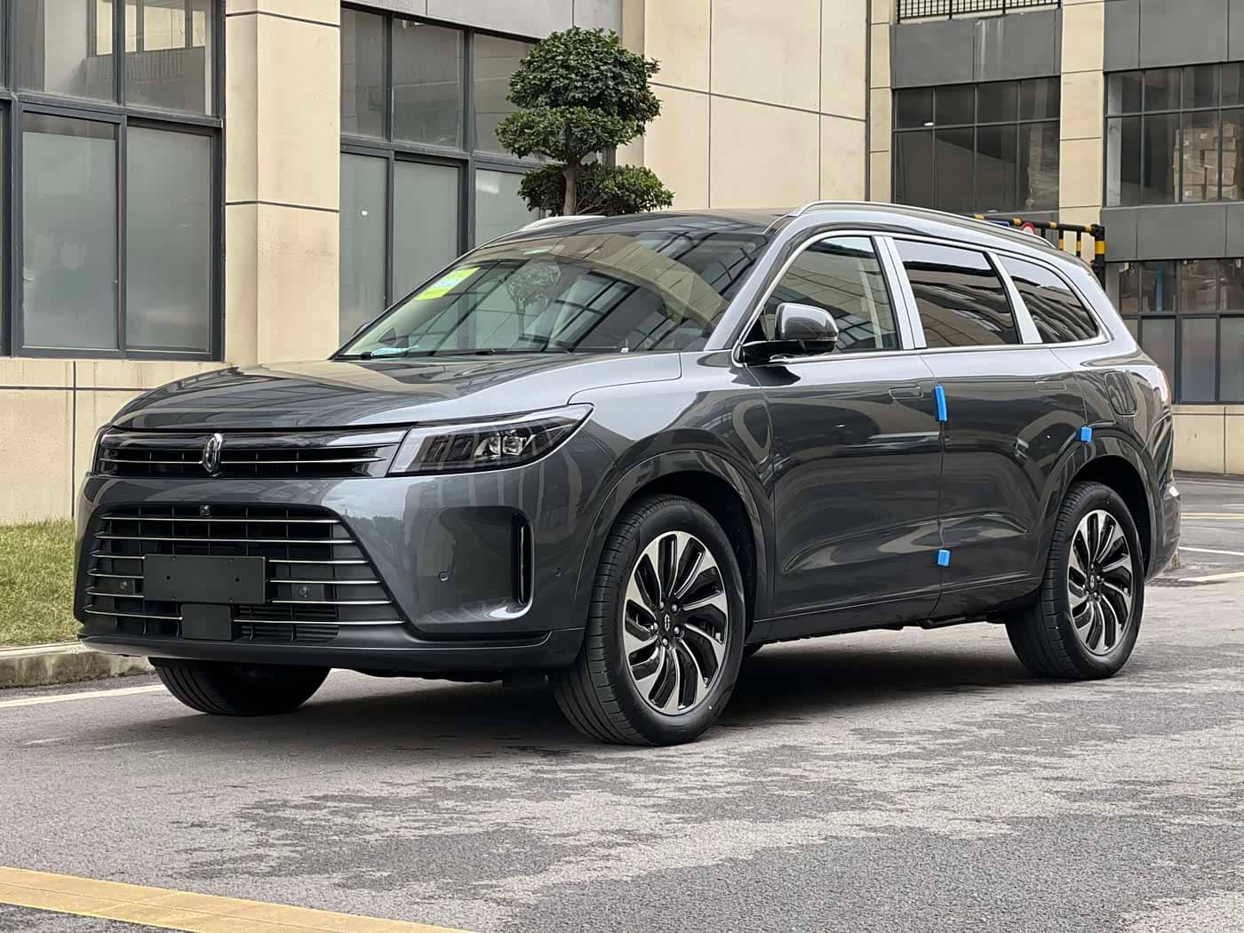 AITO Wenjie AITO M7