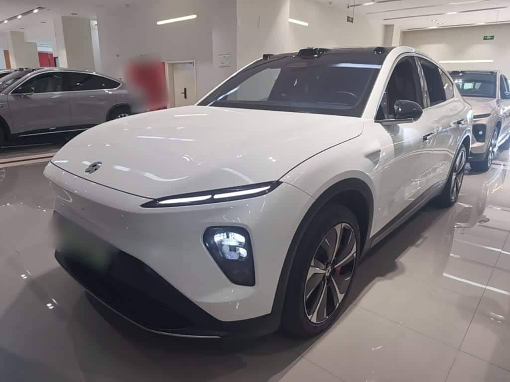 NIO EC7