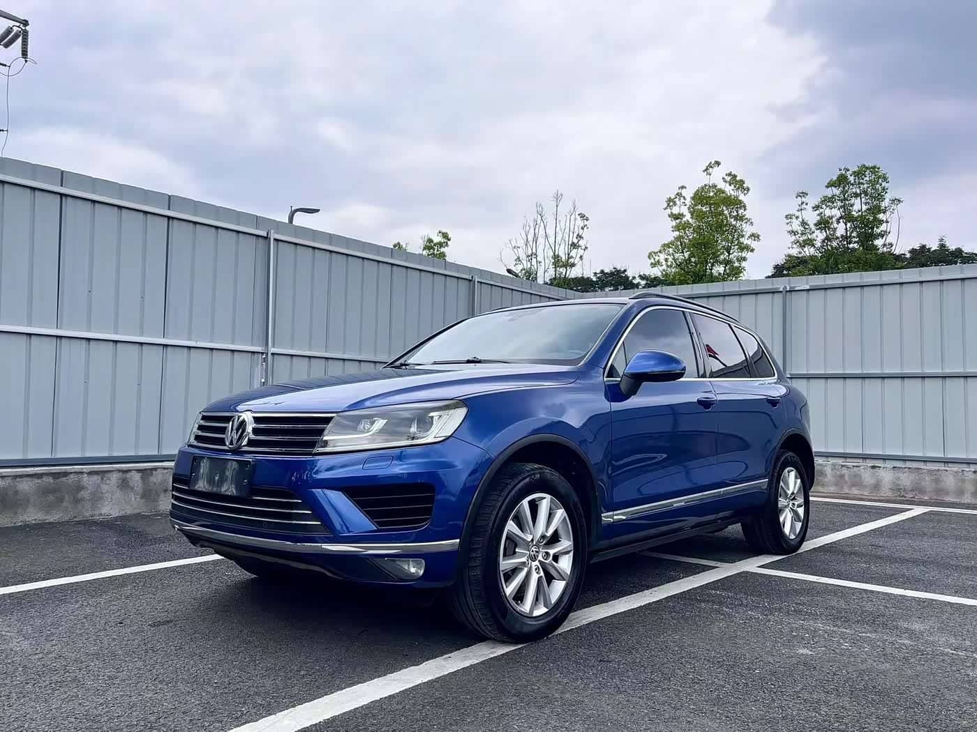 Volkswagen Touareg
