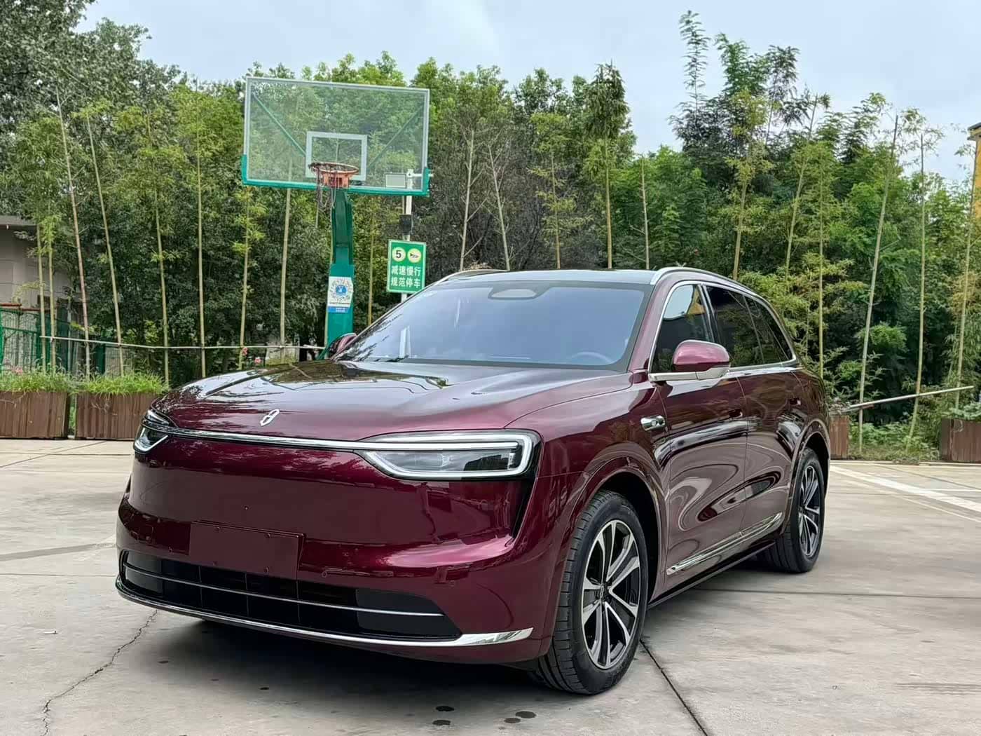 AITO Wenjie AITO M7
