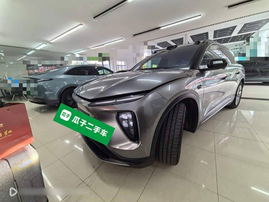 NIO ES6