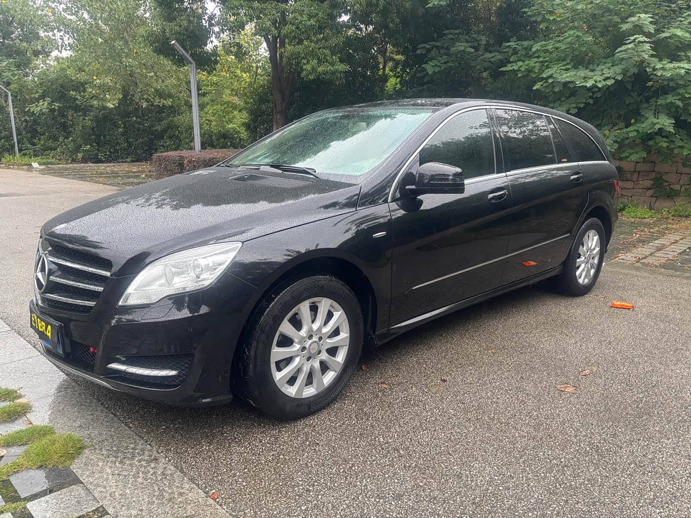 Mercedes-Benz R-Class