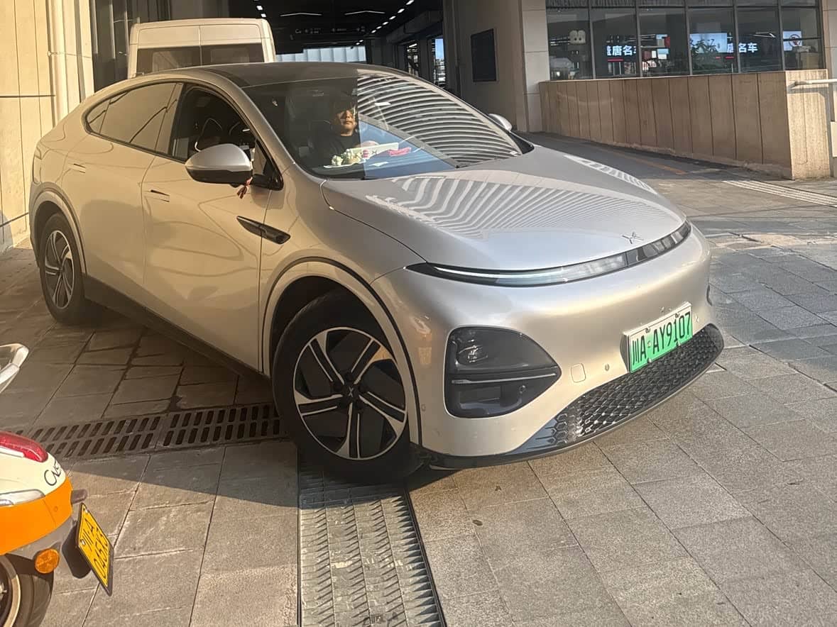 XPeng G6