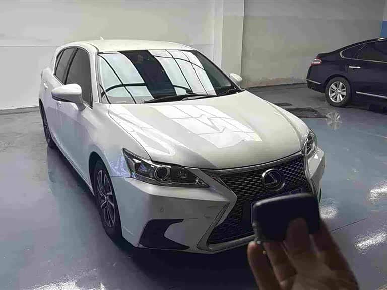 Lexus CT