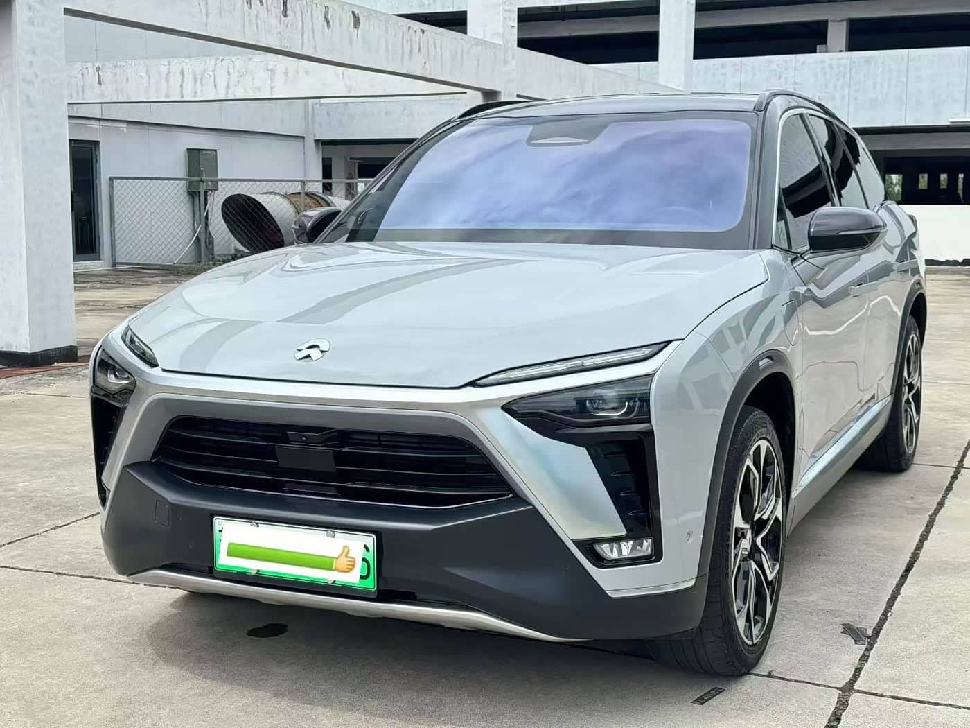 NIO ES8
