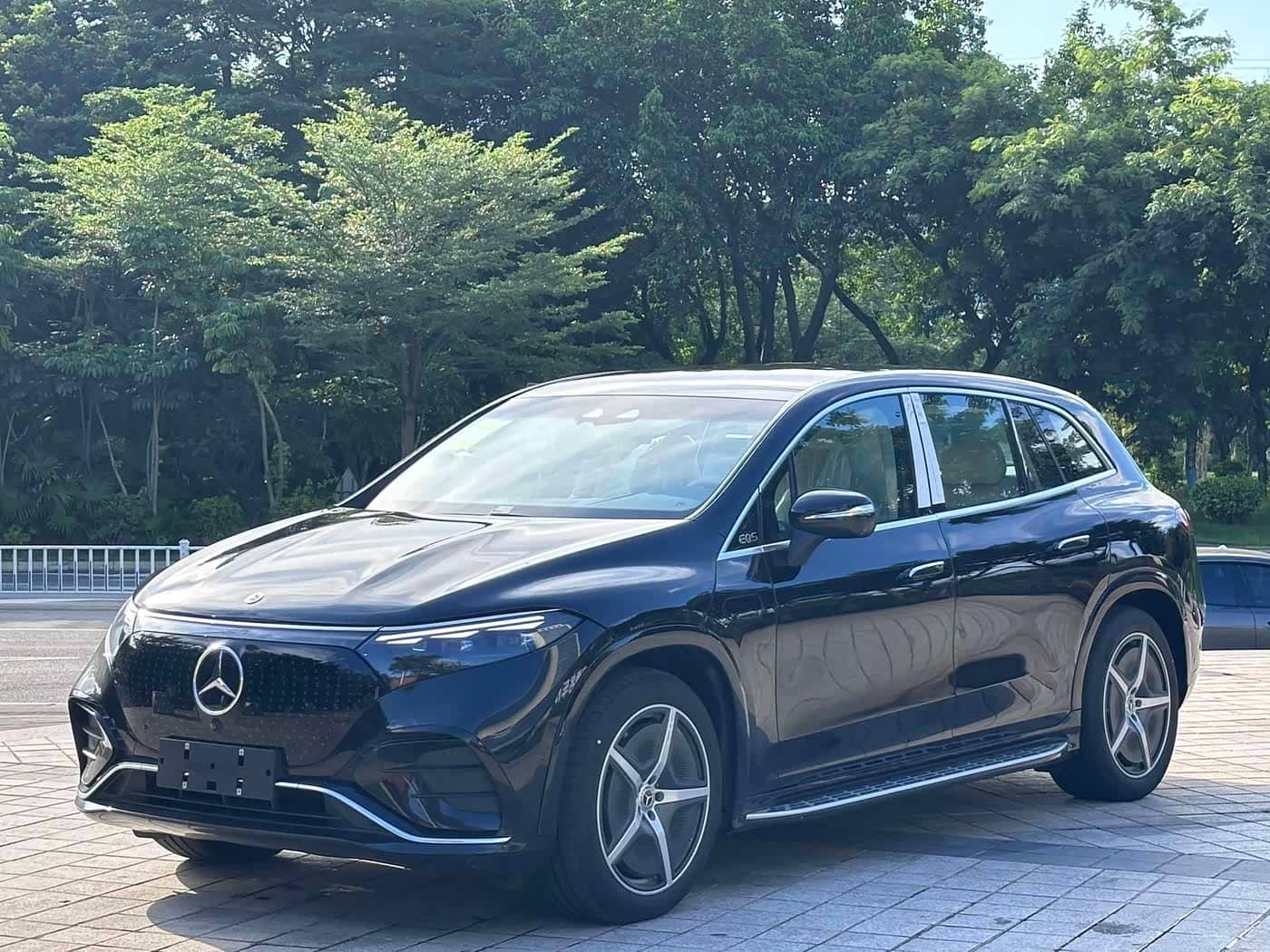 Mercedes-Benz EQS SUV