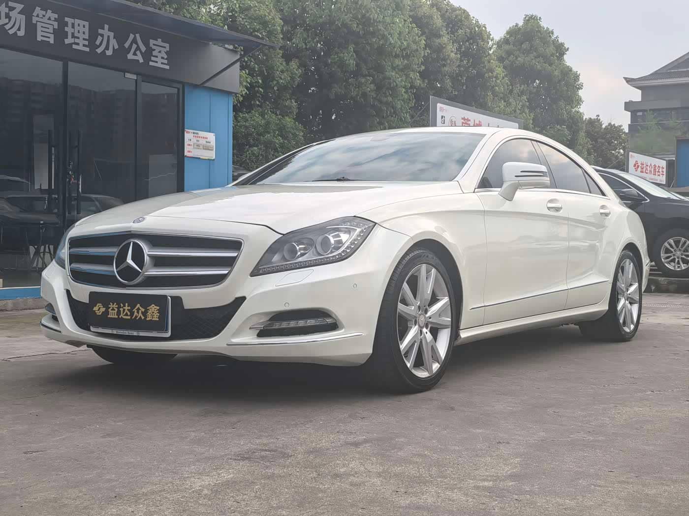 Mercedes-Benz CLS