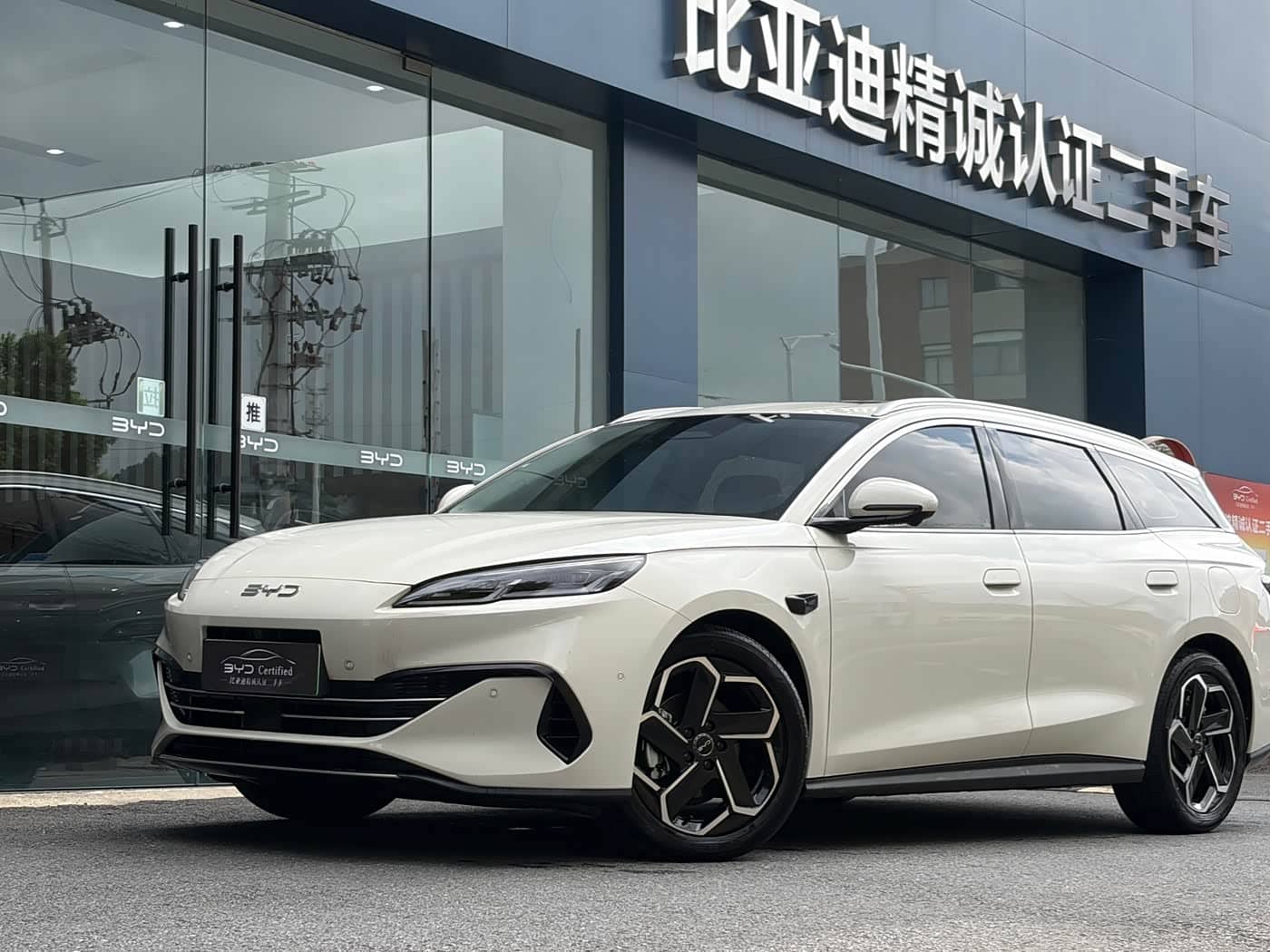 BYD Seal 06 DM-i Touring