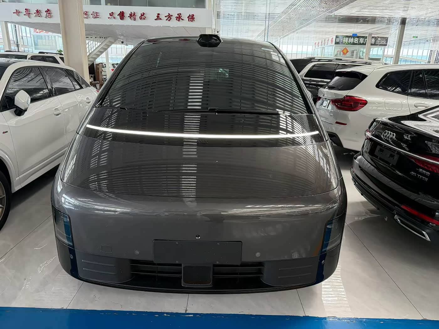 Li Auto MEGA