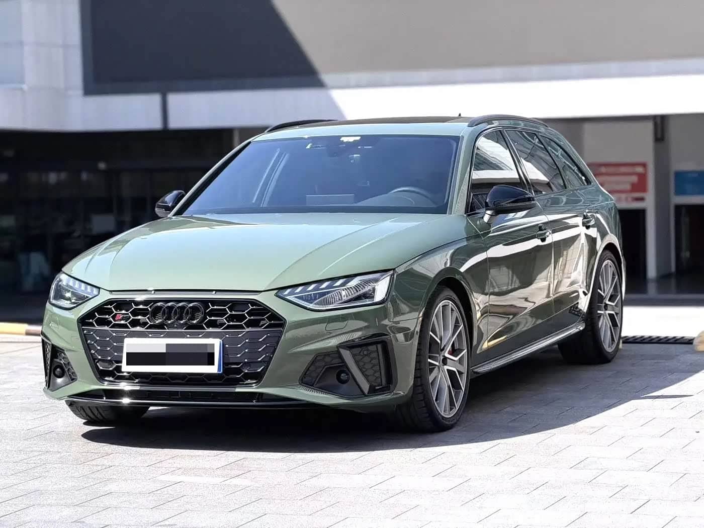 Audi S4