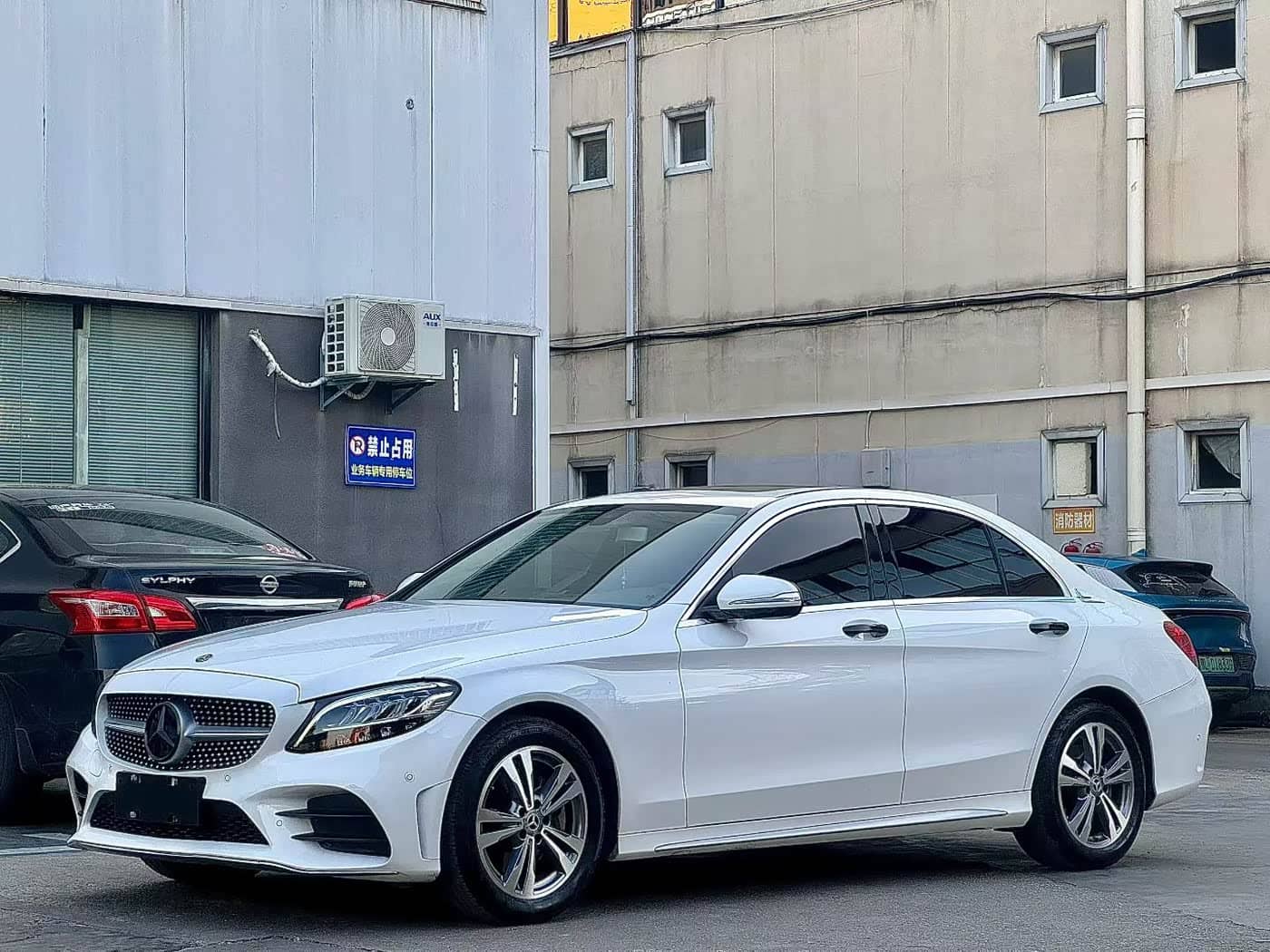 Mercedes-Benz C-Class
