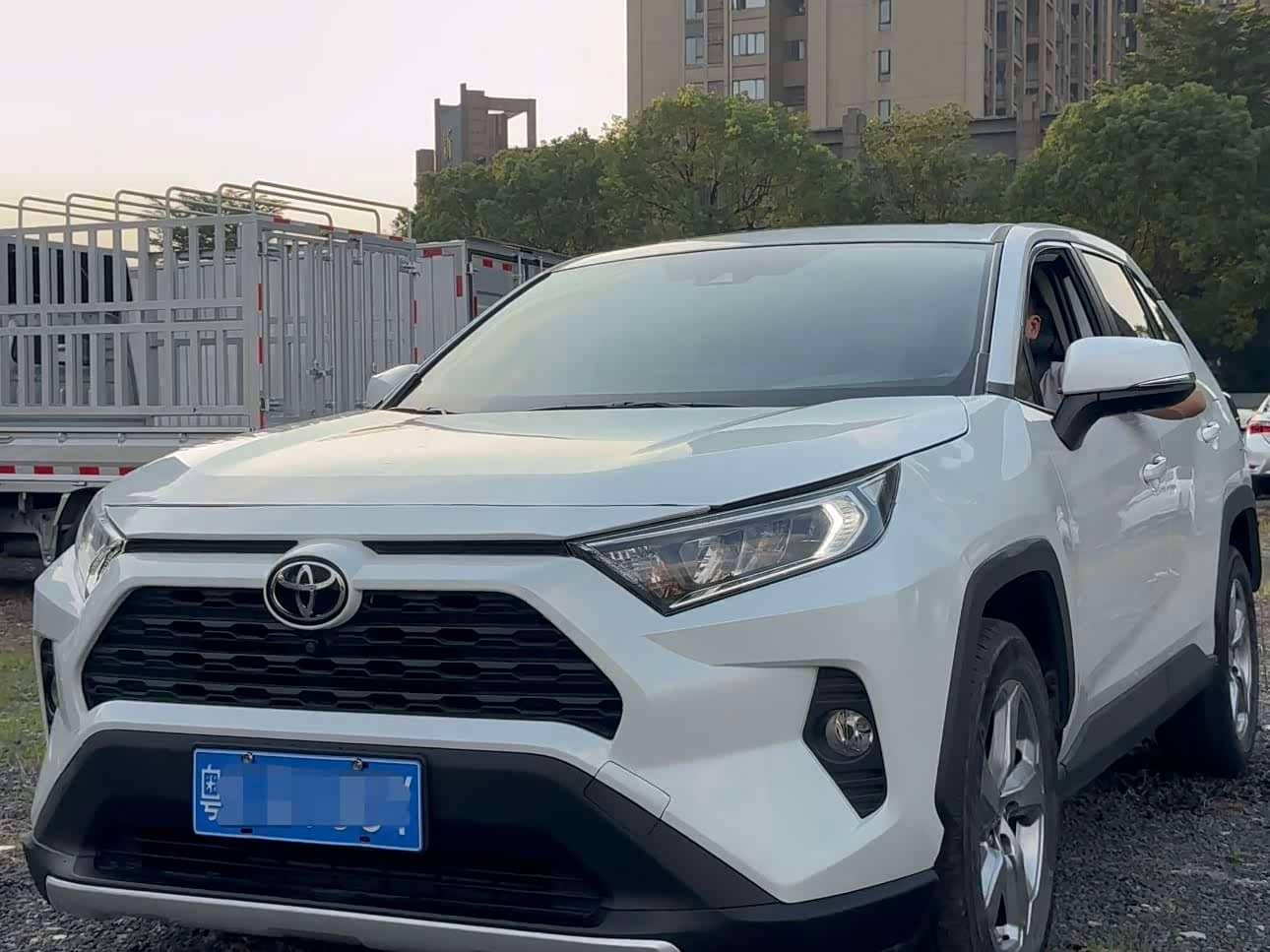 Toyota RAV4 Rongfang