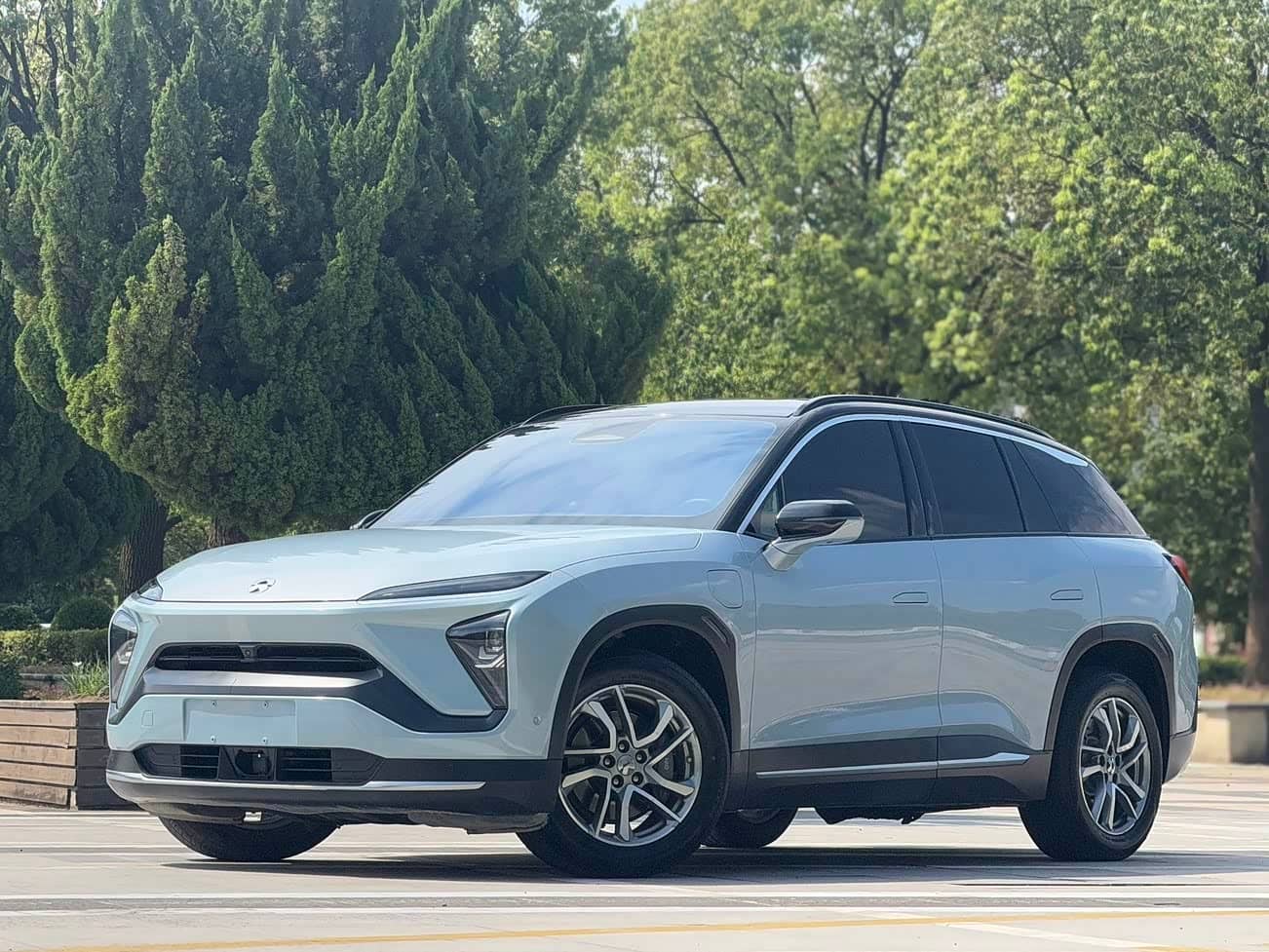NIO ES6