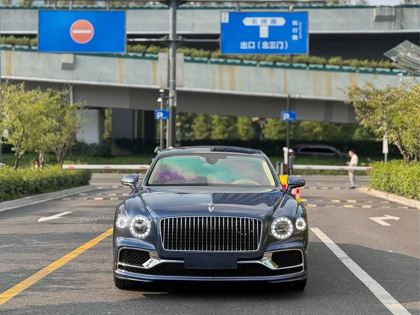 Bentley Flying Spur Plug-in Hybrid