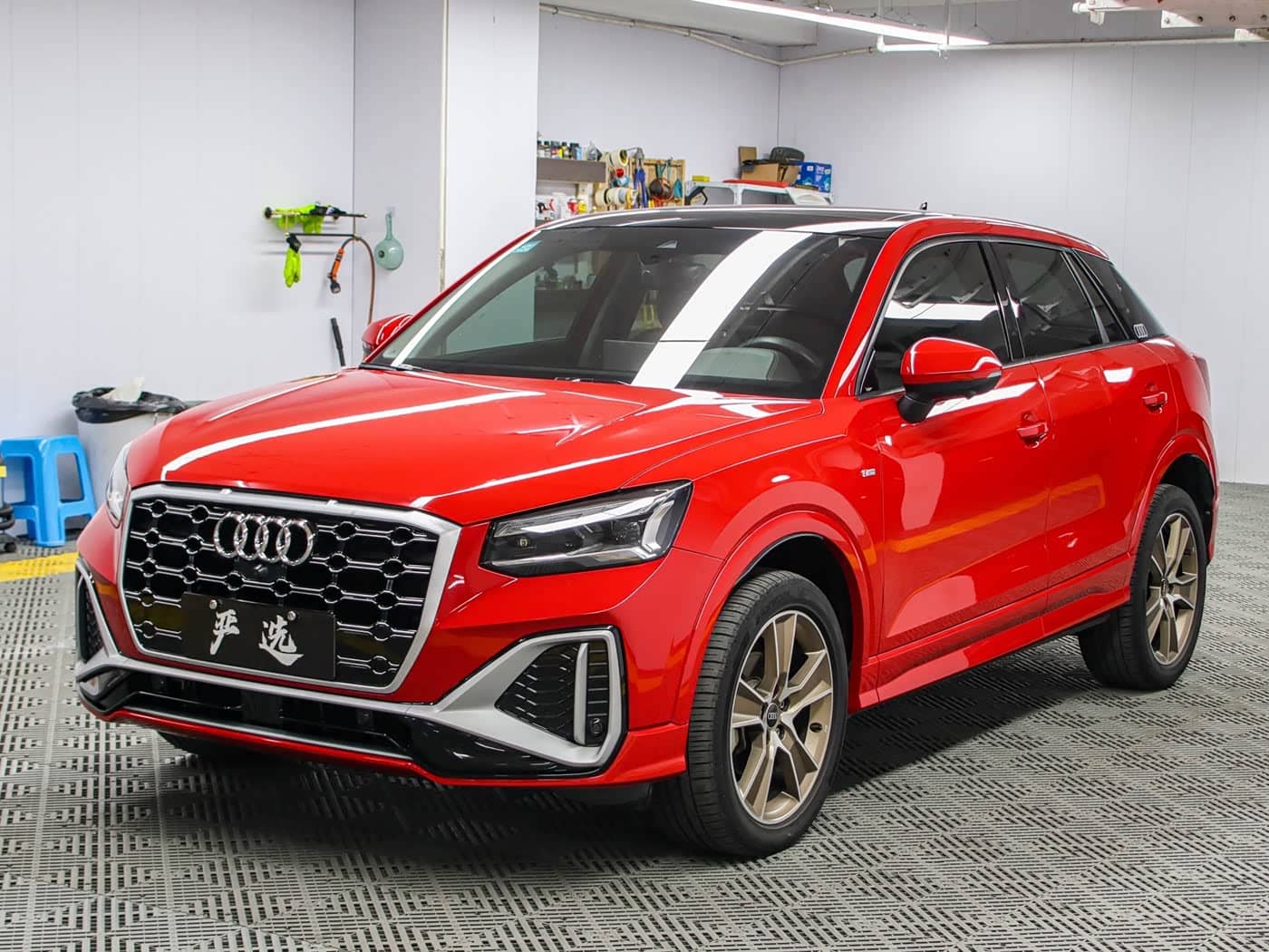 Audi Q2L