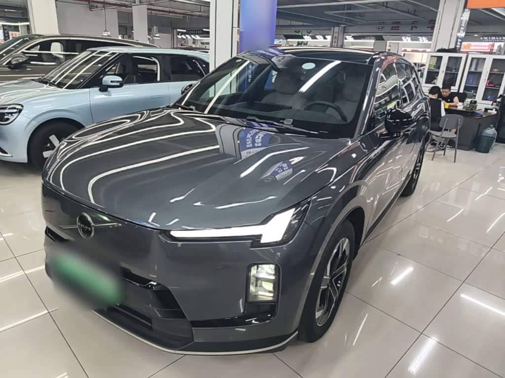 Volvo XC70 Plug-in Hybrid