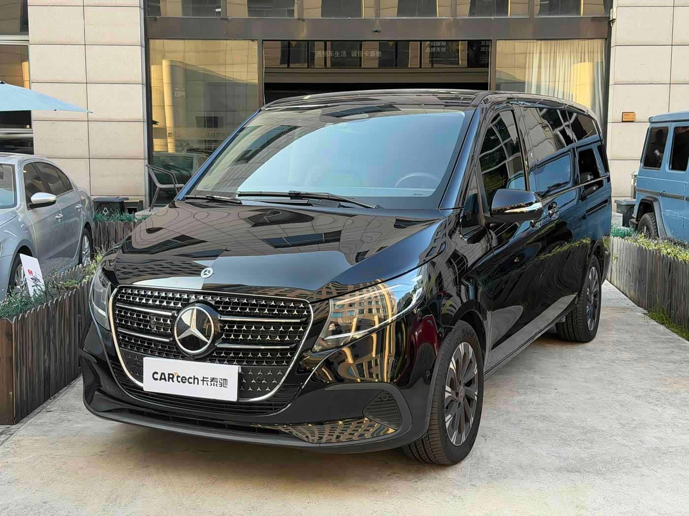 Mercedes-Benz V-Class