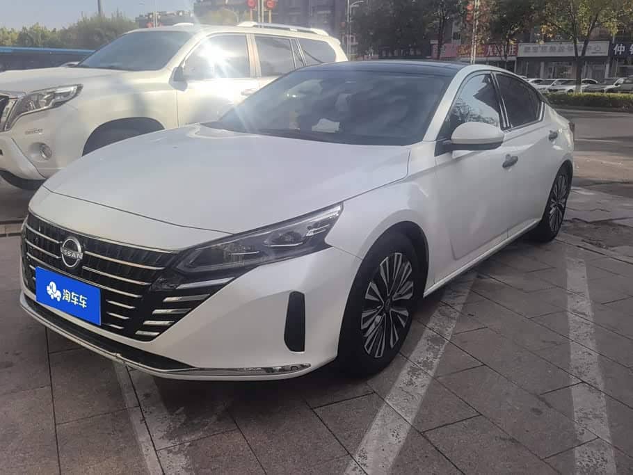 Nissan Teana