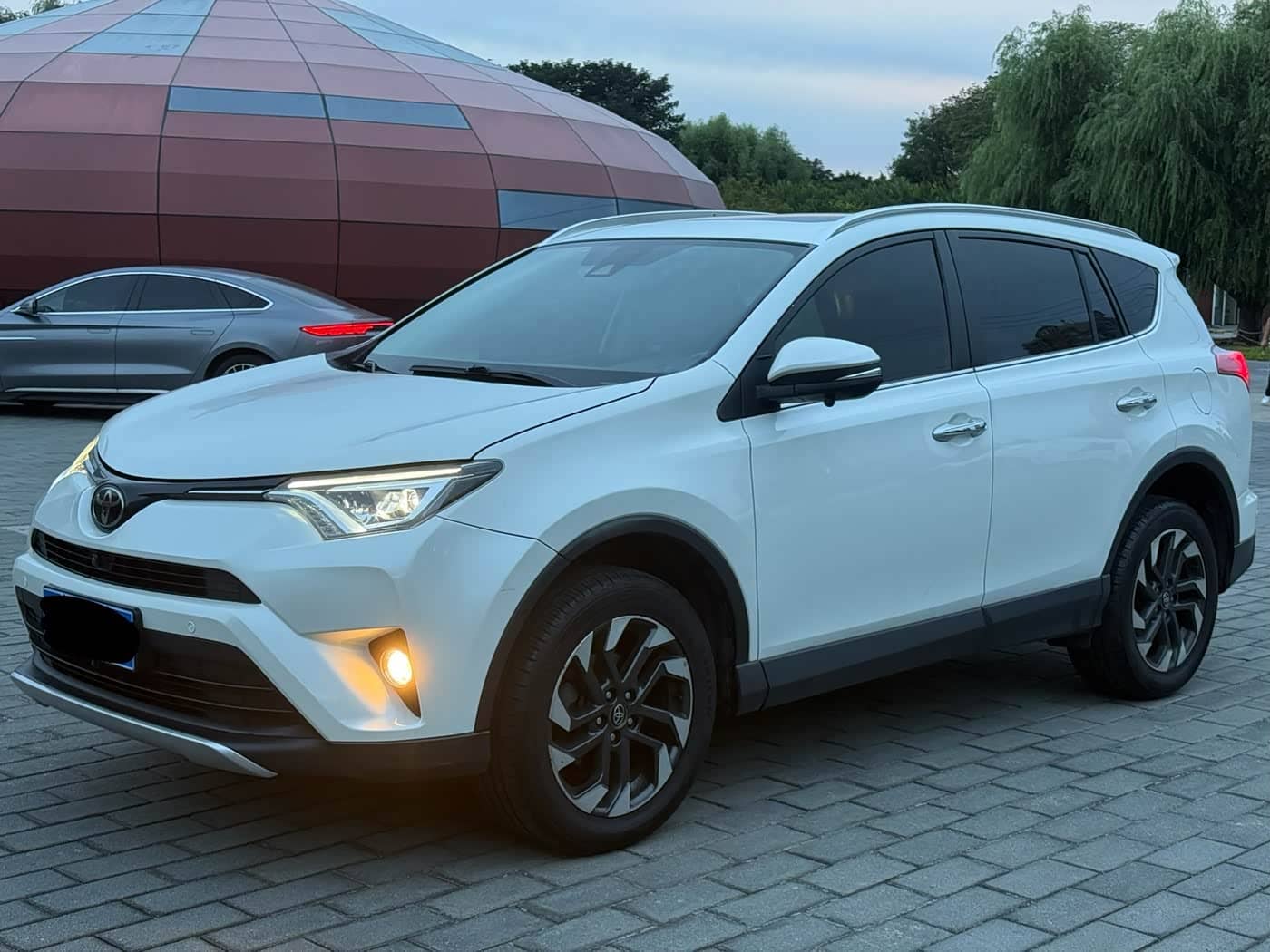 Toyota RAV4 Rongfang