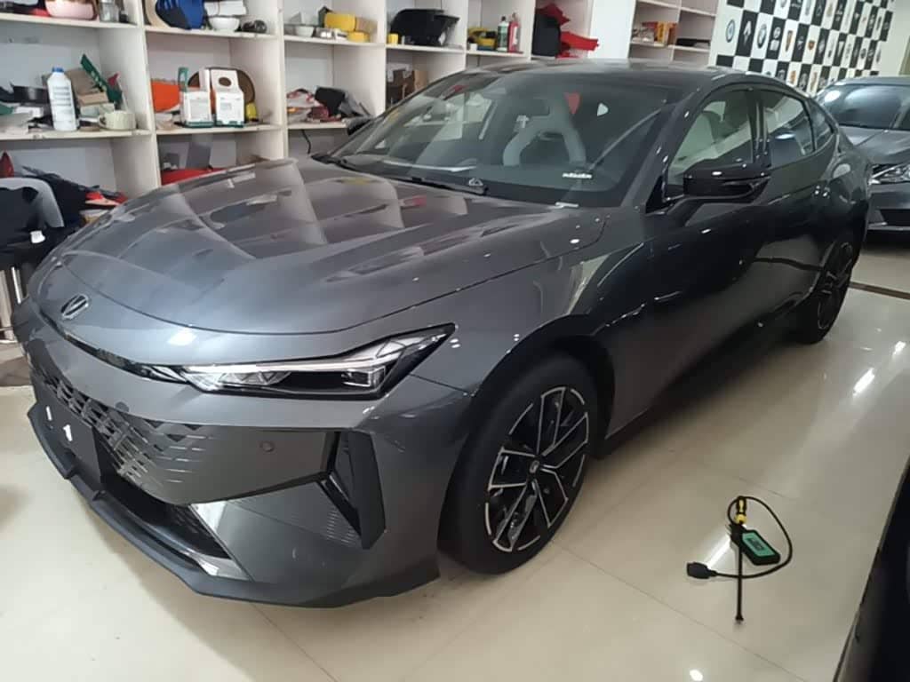 Changan UNI-V iDD