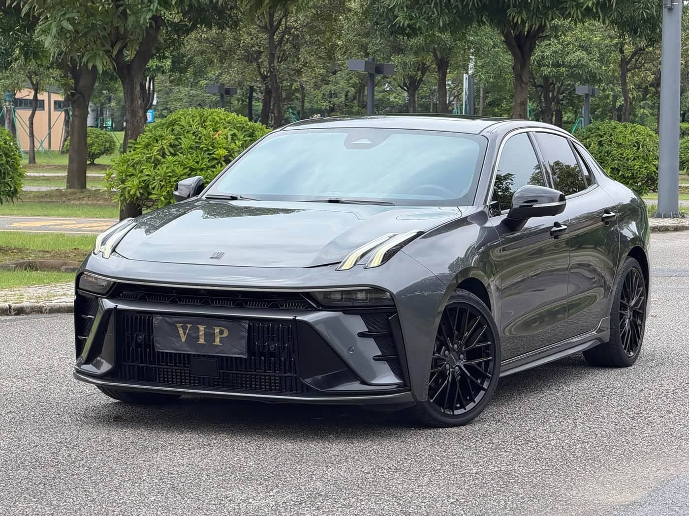 Lynk & Co 03