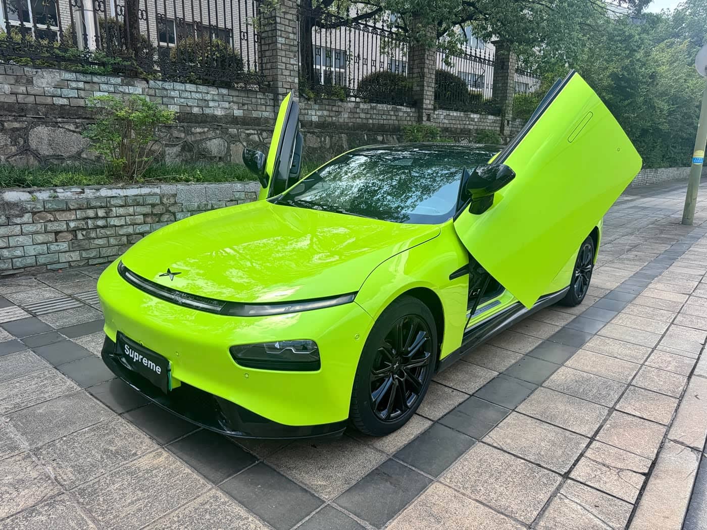 XPeng P7