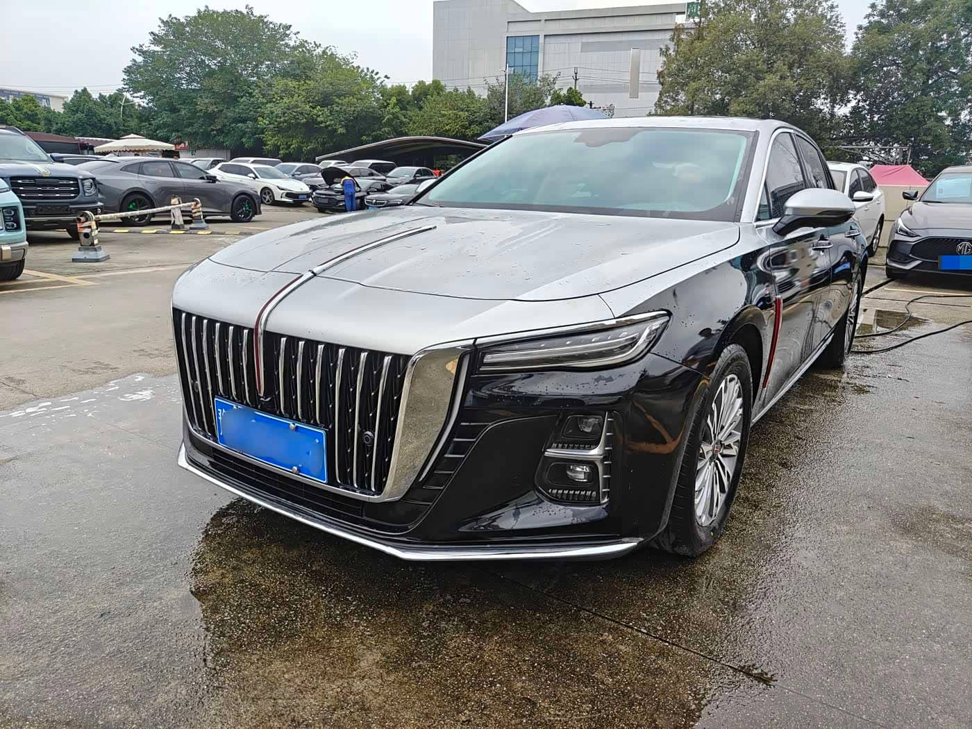 Hongqi H5