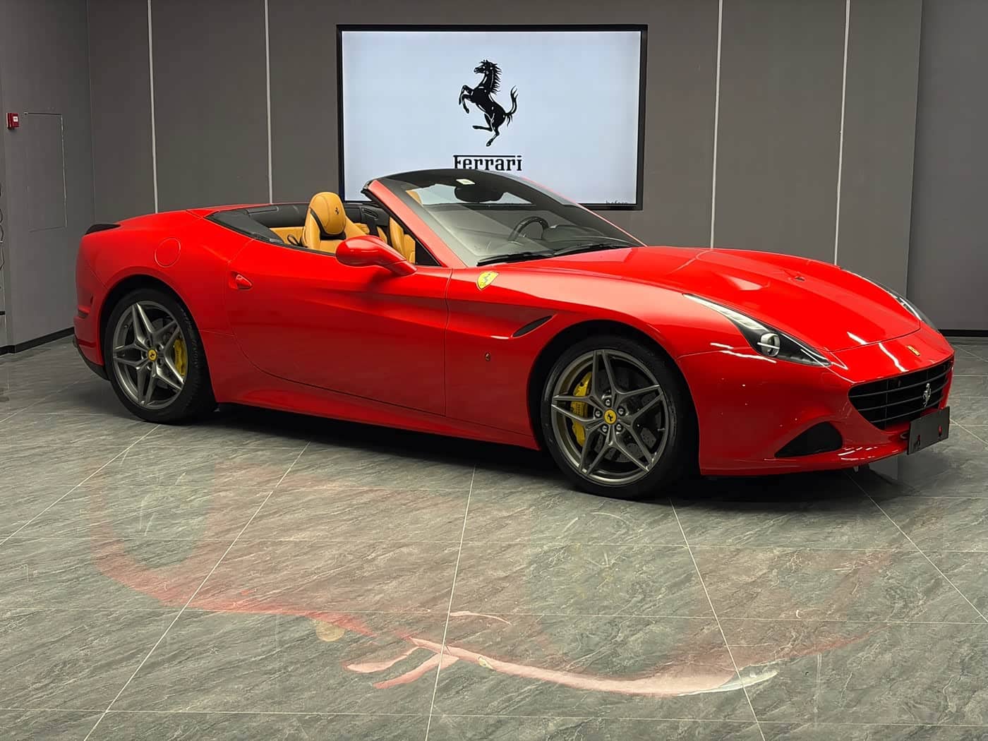 Ferrari California T